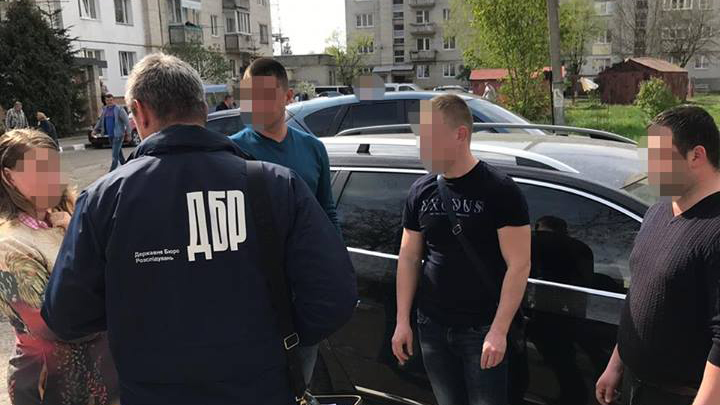 На Львівщині СБУ затримала на хабарі слідчого поліції