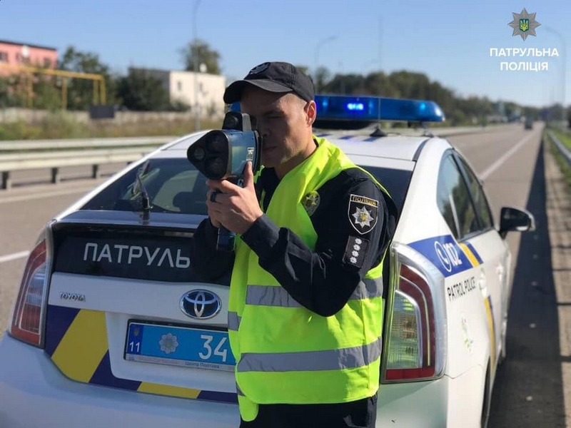 TruCAM на дорогах України: патрульні склали понад 100 тисяч адмінпротоколів за перевищення швидкості