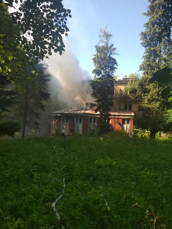 У Трускавці двічі за день горіли корпуси колишнього військового санаторію!
