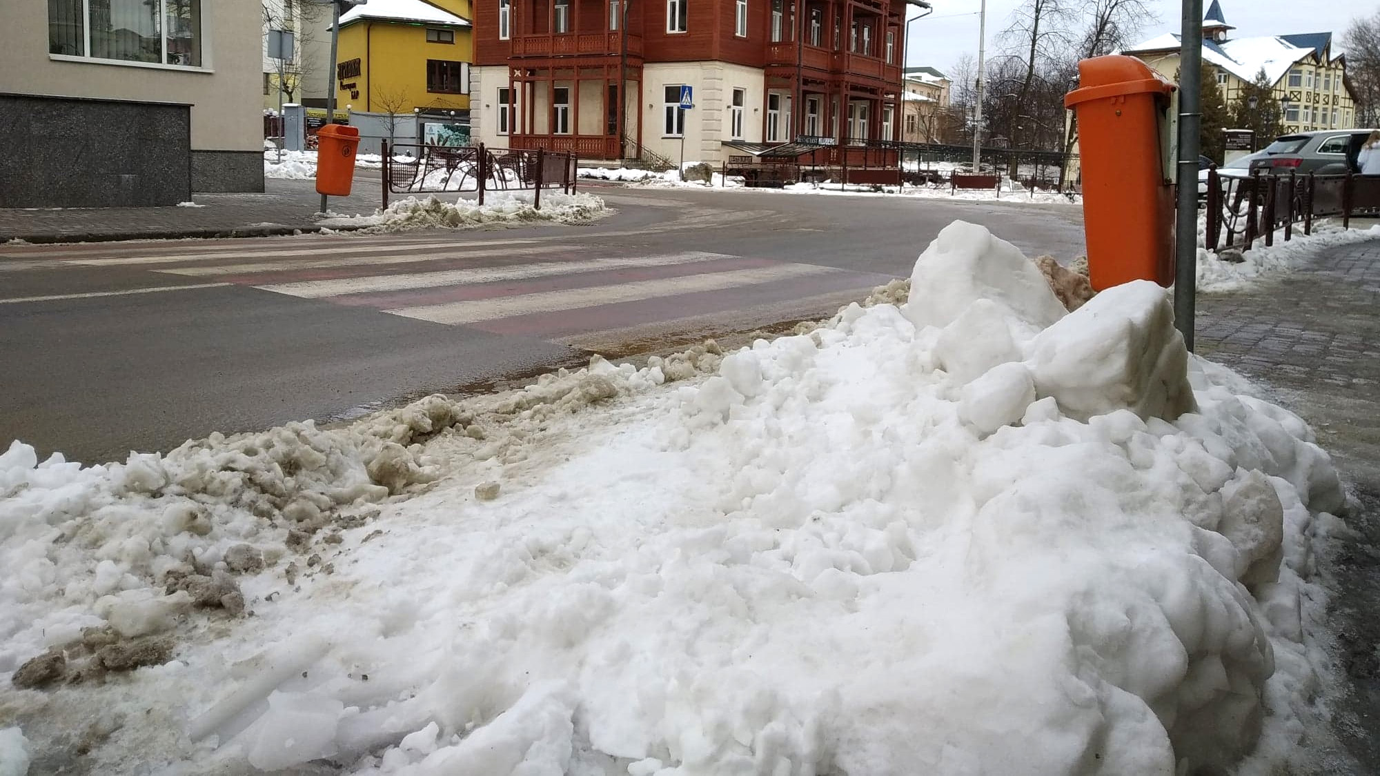 Євросрач у Трускавці або не стільки тої зими, як клопотів від неприбраного снігу 