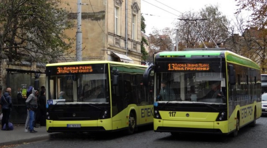 Львівська міськрада проголосувала за повну відмову від маршруток