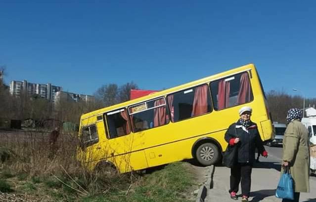 Сідають за кермо без  медоглядів  – водії громадського транспорту Трускавця не обстежуються!