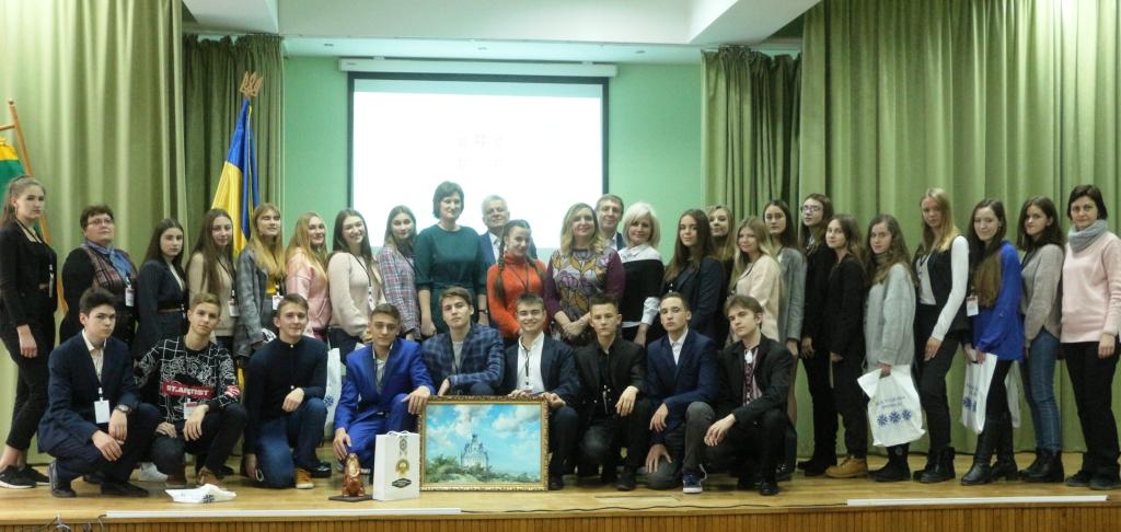 Діти з Луганська відкриватимуть для себе Львівщину – школярі при-були по освітньому обміну в Трускавець 