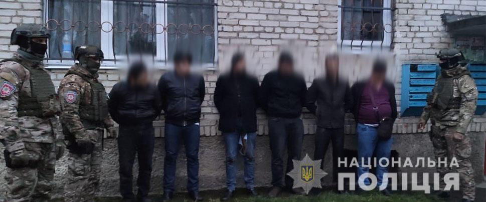 На Дрогобиччині спіймали крадіїв банківських терміналів