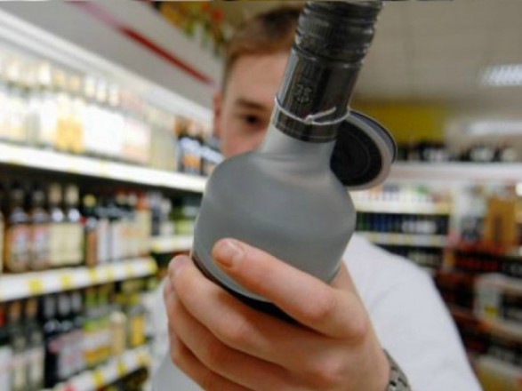 Штрафи за продаж пива і сигарет дітям підвищують в 7 разів