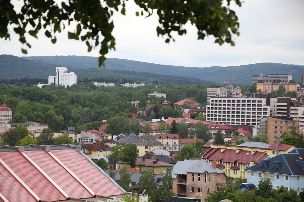 Трускавецький мер запевняє, що на курорті відновила роботу половина санаторних закладів