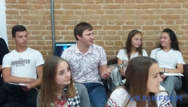 Молодіжній громадській організації Трускавця депутати не дозволили взяти в оренду приміщення для старту своєї діяльності