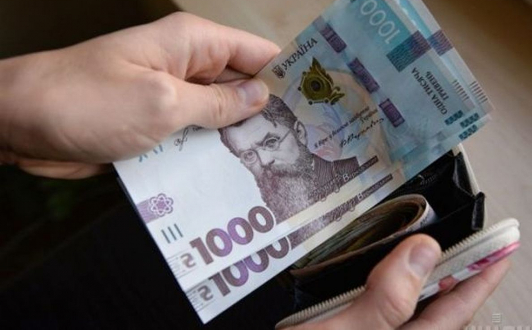 Українцям, які під час війни втратили роботу, виплатять 6500 грн